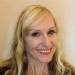 Headshot of a blonde, caucasian lady called Sarah